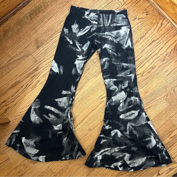 The Om Collection | Isabel Pant Crystal Tie Dye Bell Bottom Yoga Pants Size L - Picture 4 of 14